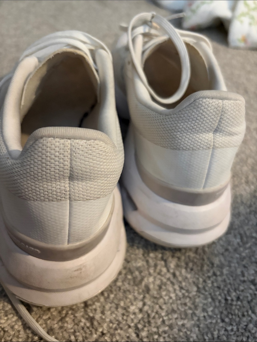 Shoes - Picture 4 of 5